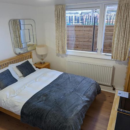 Beautiful Independent Apartment In London Uk Exteriér fotografie